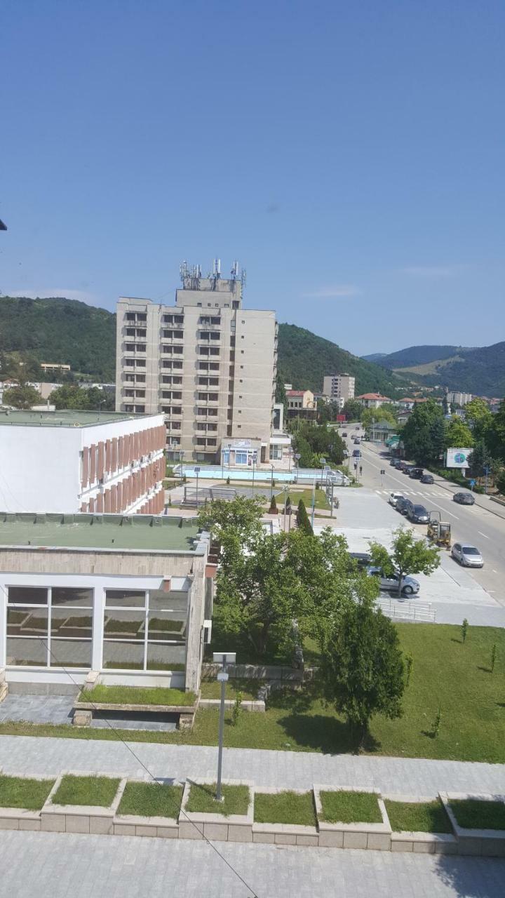 Apartament Victory Apartment Orşova Екстериор снимка