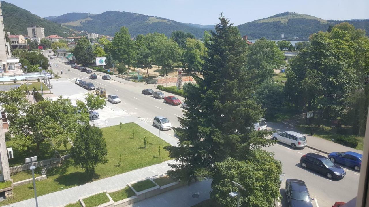 Apartament Victory Apartment Orşova Екстериор снимка